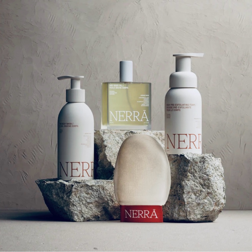 Nerra The Body Cleansing Ritual Jasmine Wood Scent Exfoliating Dry Oil New NIB